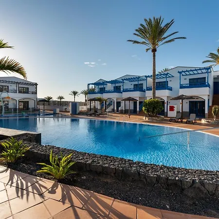 מלון Mirador Papagayo The Collection 4*